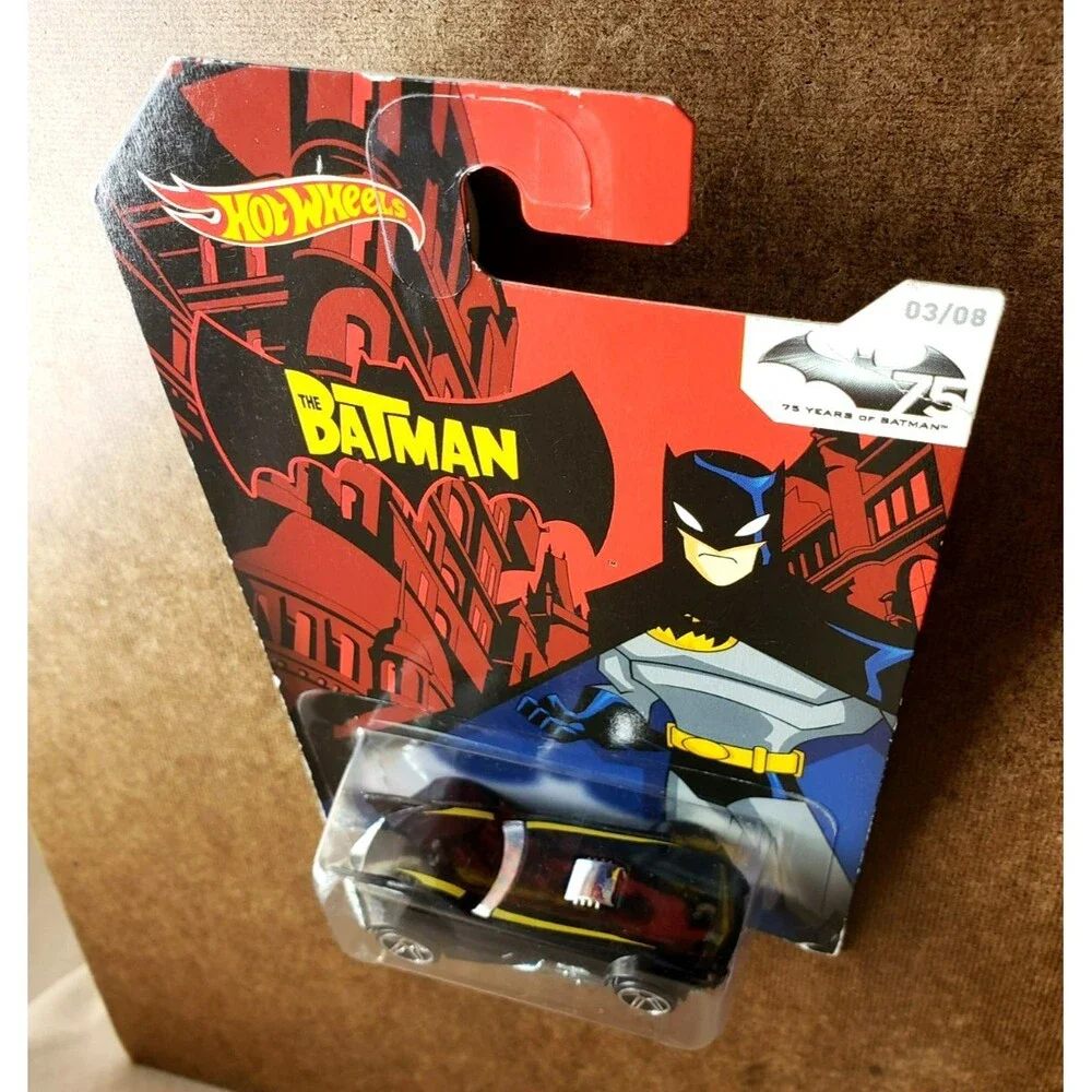 2014 Hot Wheels THE BATMAN BATMOBILE Black 75 YEARS OF BATMAN SERIES #03/08 1:64